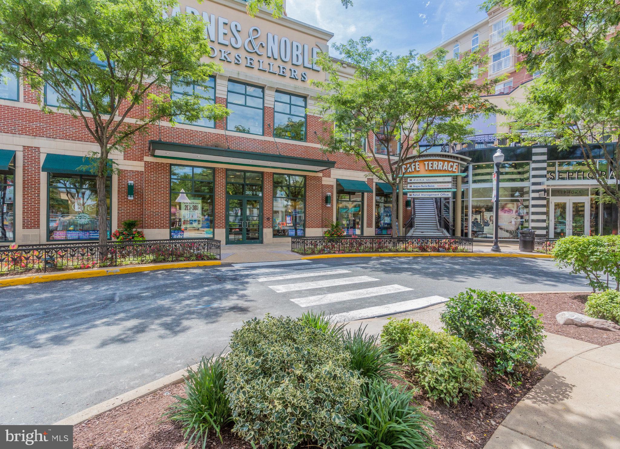 CLARENDON - Residential