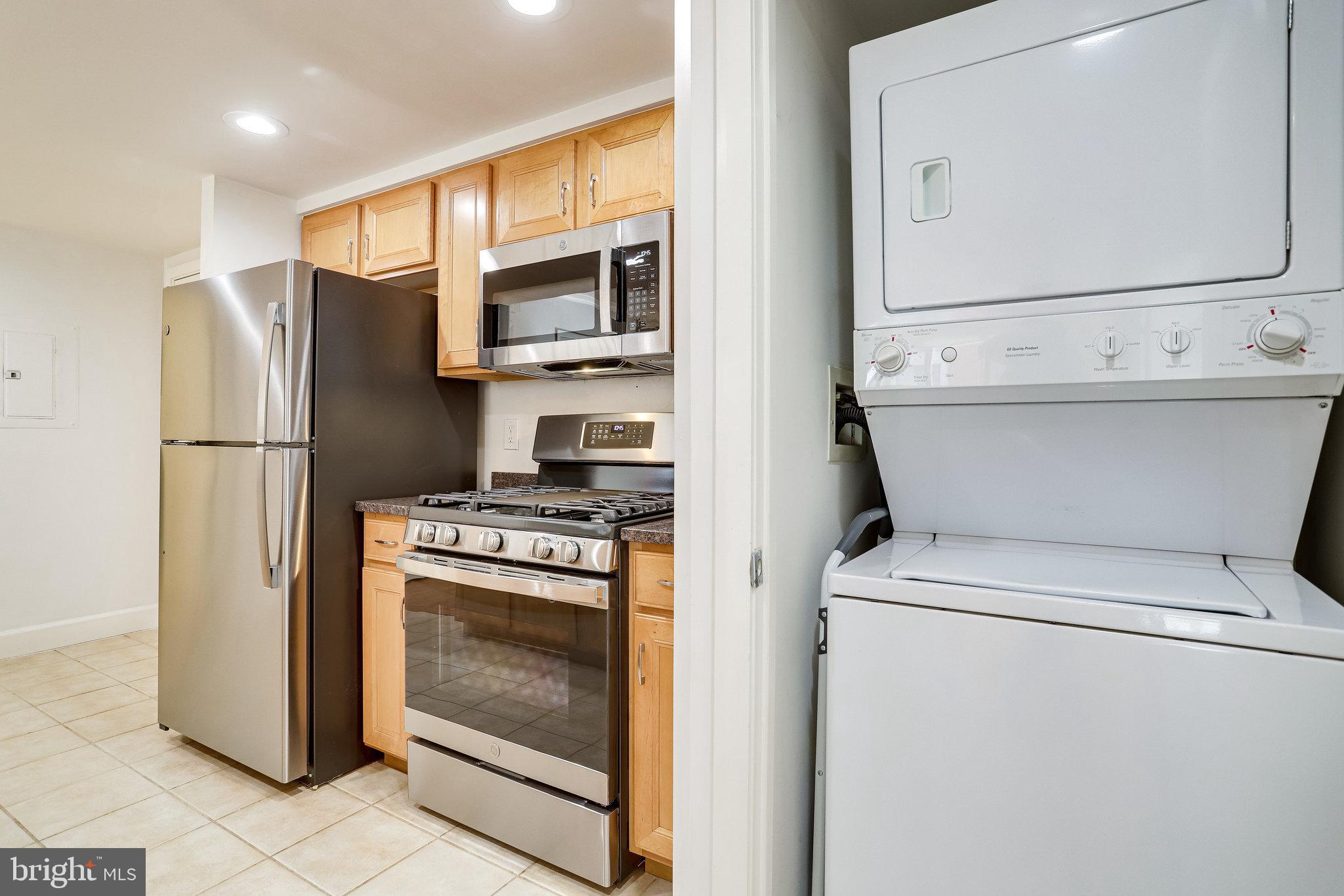 CLARENDON - Residential