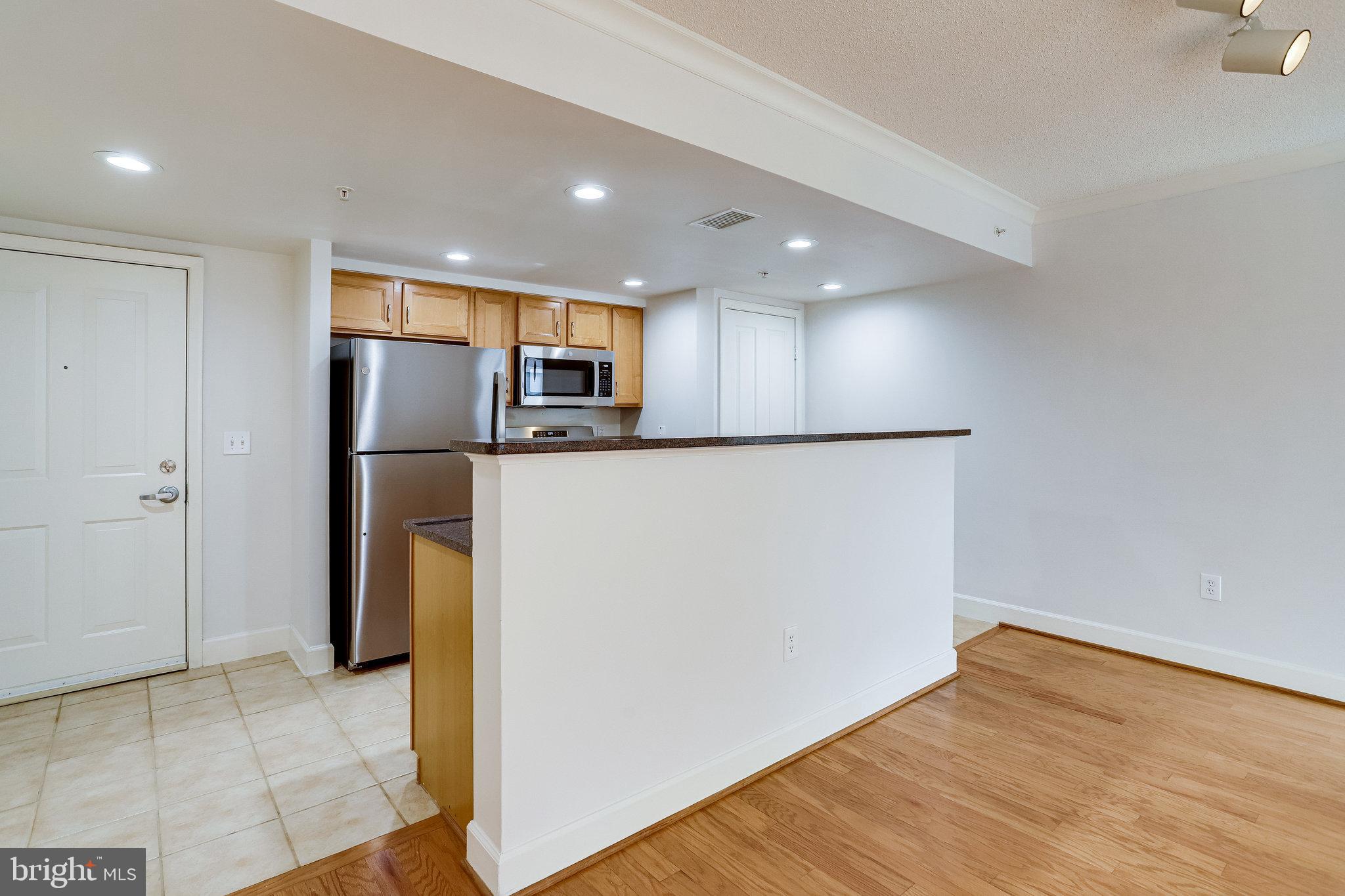 CLARENDON - Residential