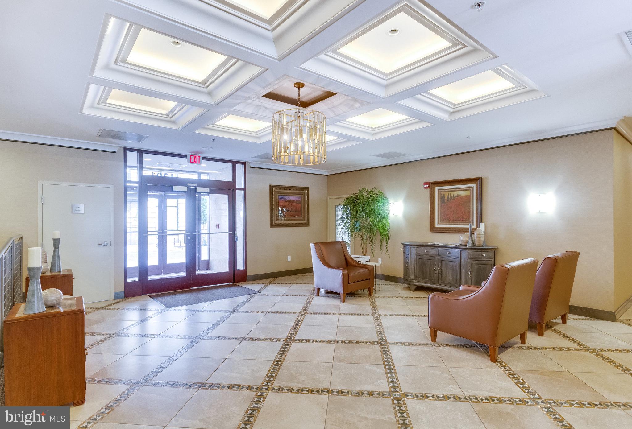 CLARENDON - Residential