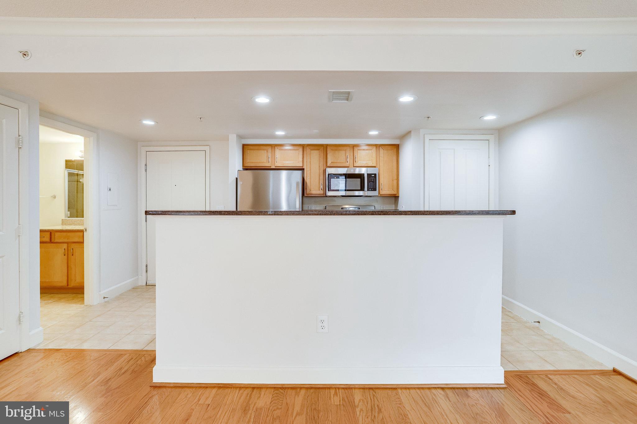 CLARENDON - Residential