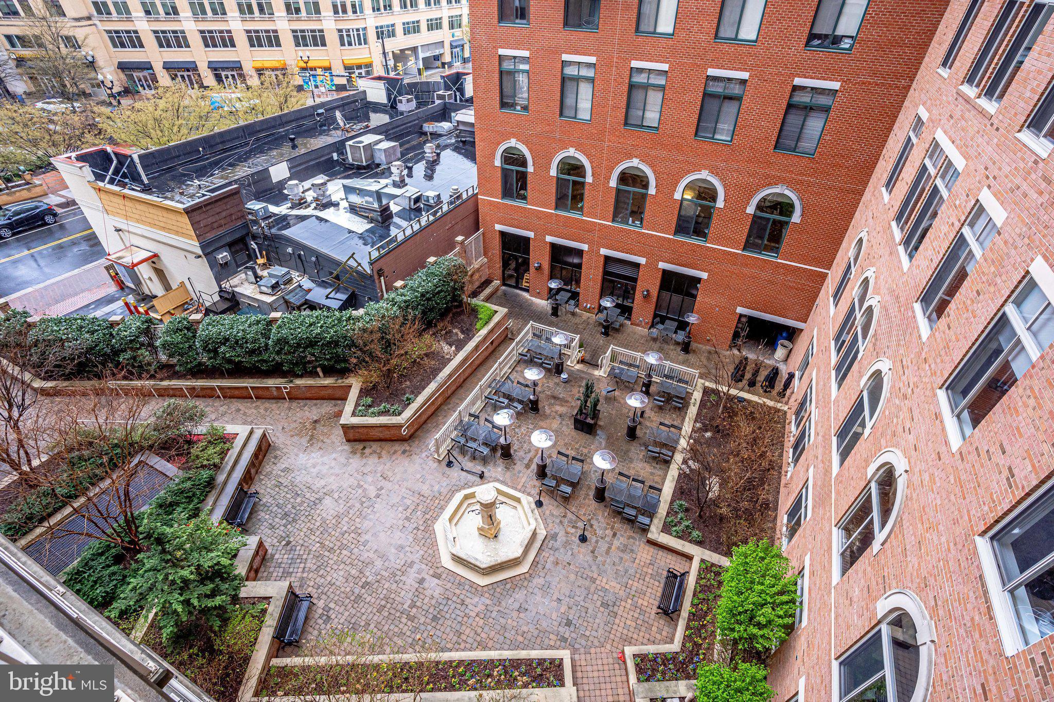 CLARENDON - Residential