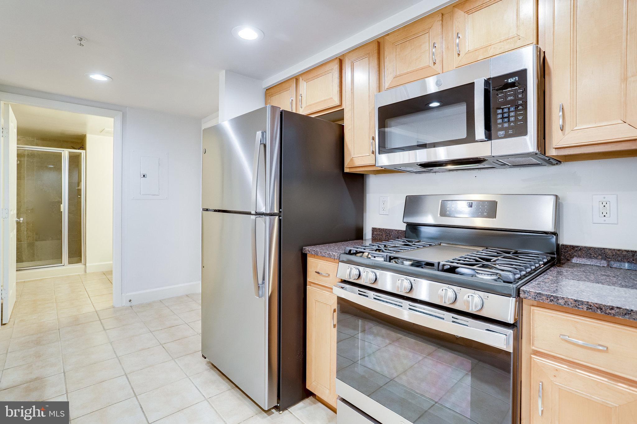 CLARENDON - Residential