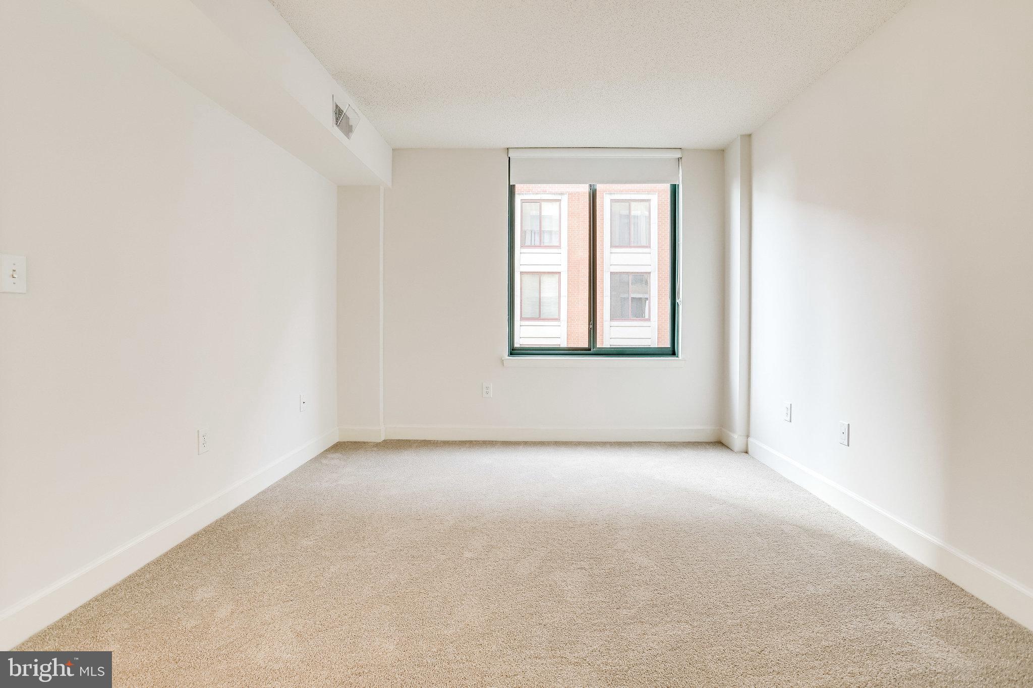 CLARENDON - Residential