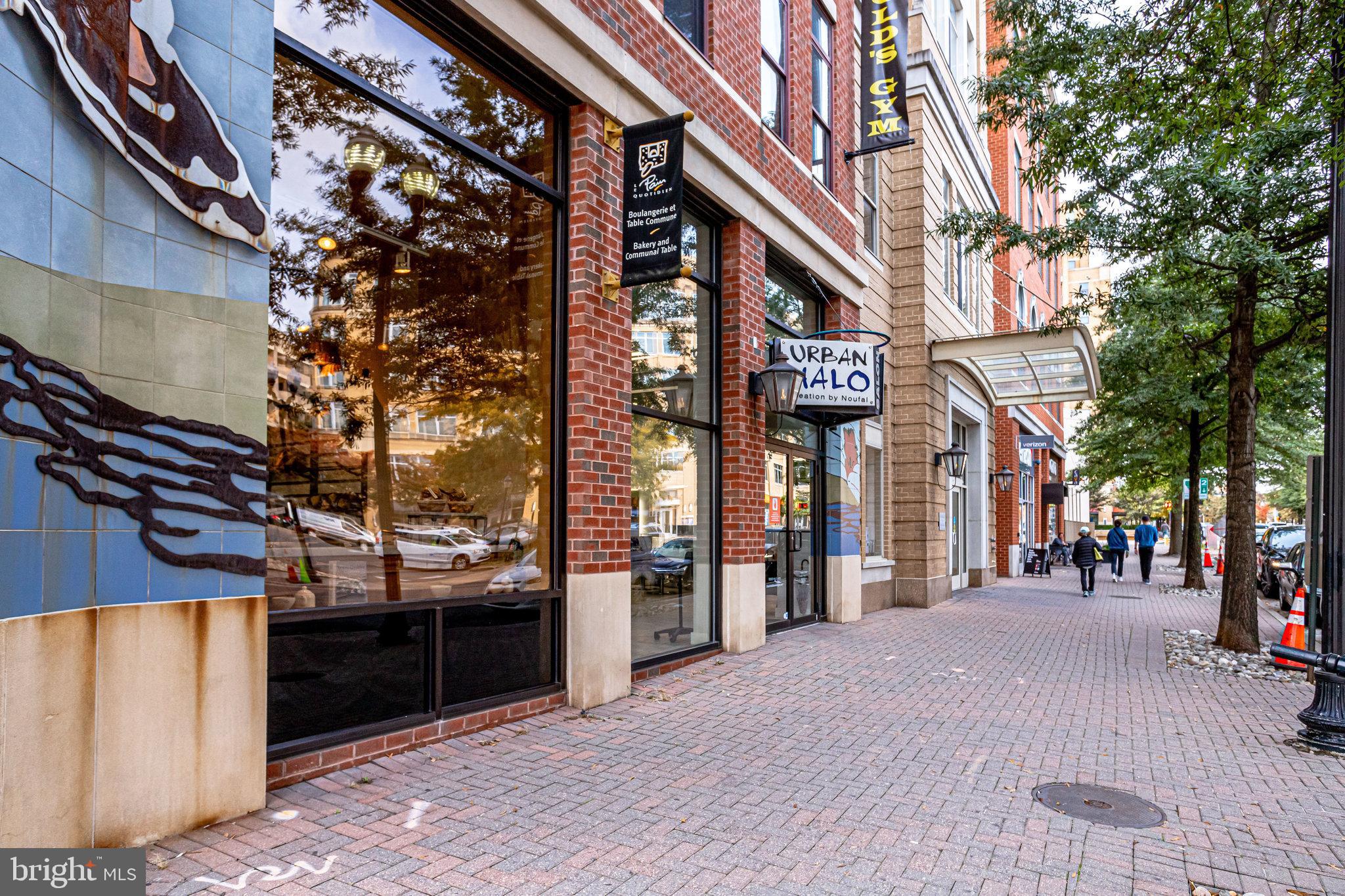 CLARENDON - Residential