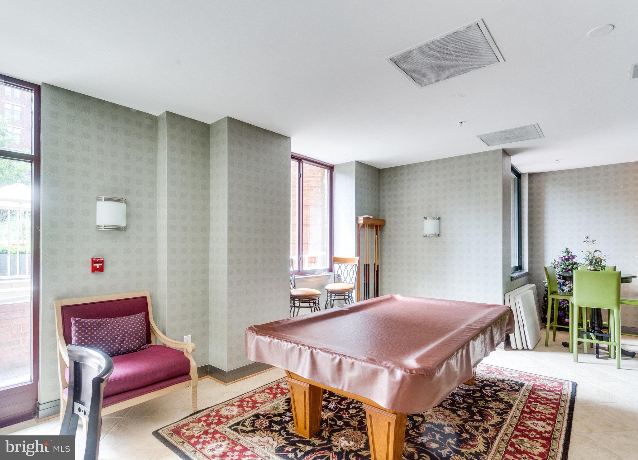 CLARENDON - Residential