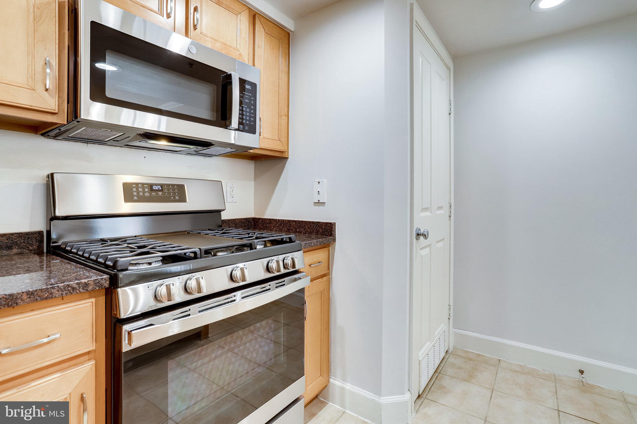 CLARENDON - Residential