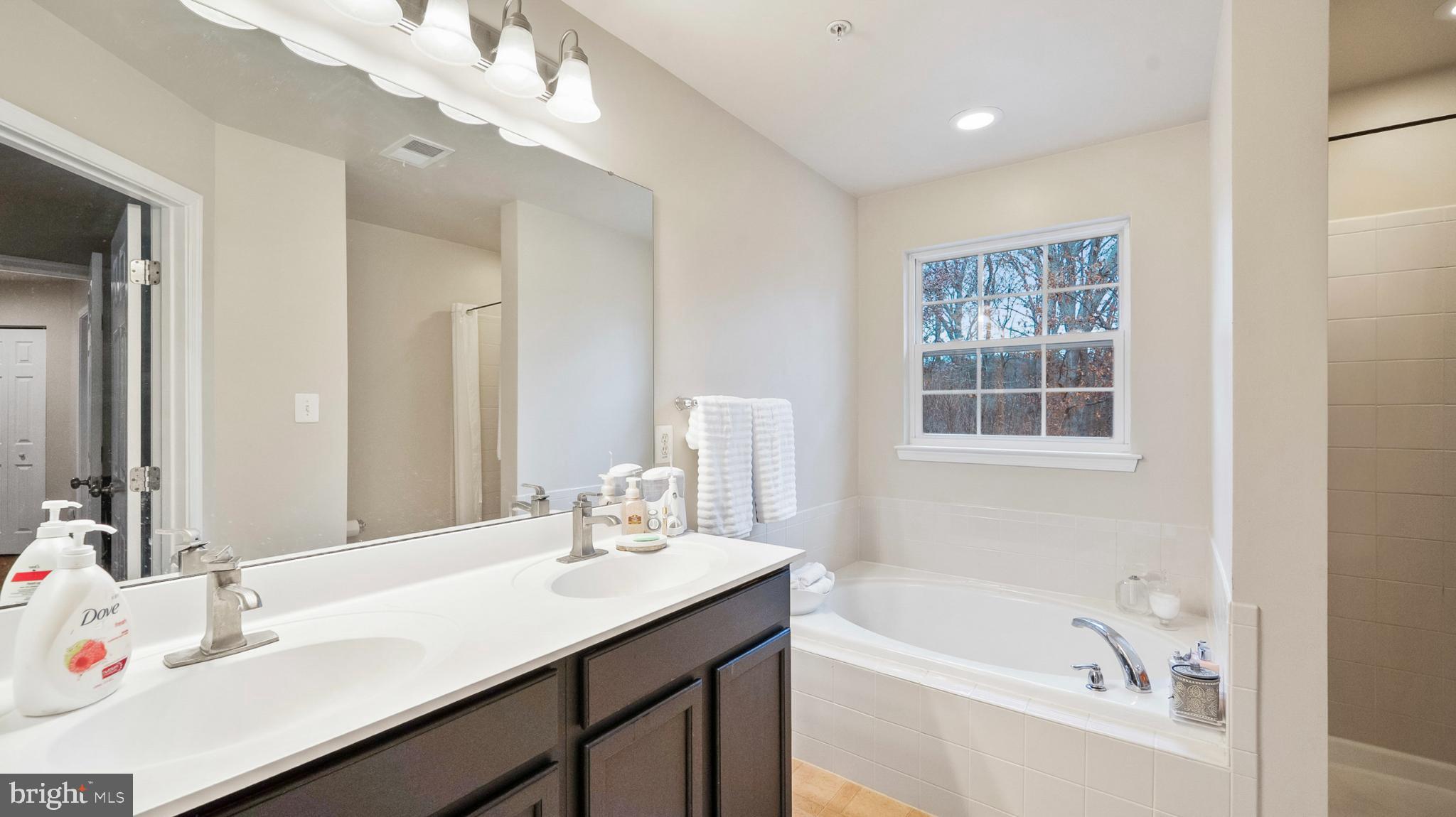 BRANDYWINE CROSSING - Residential Lease