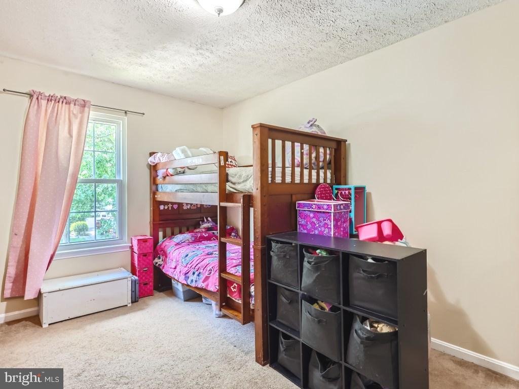 SOUTH HAMPTON - Residential