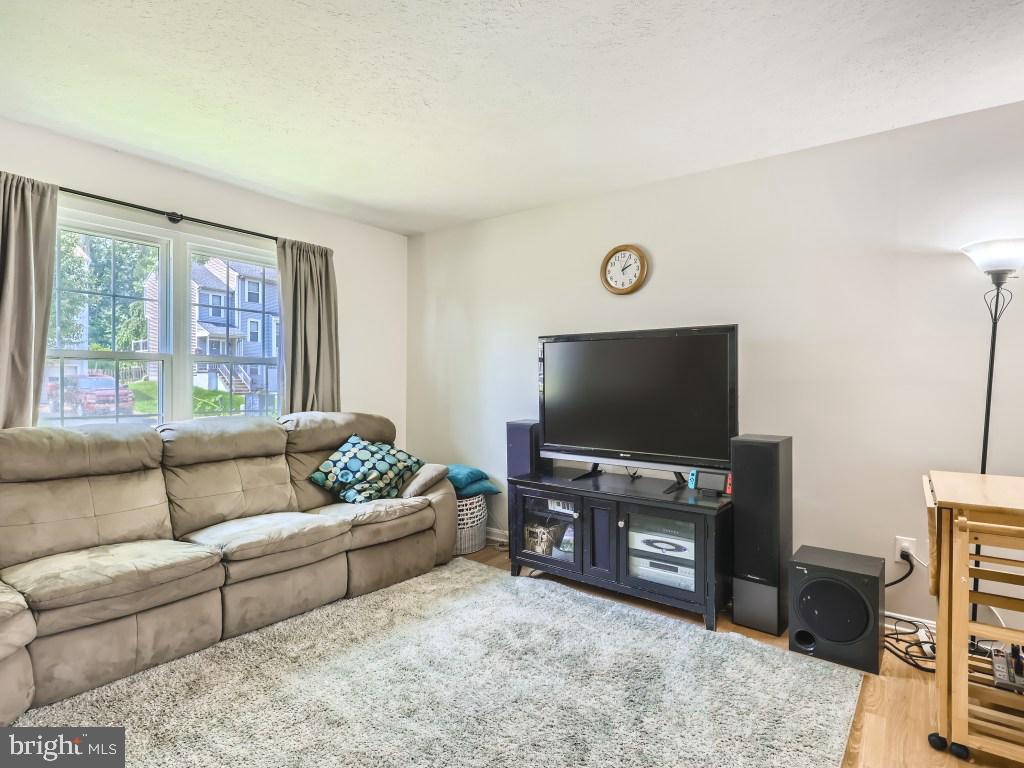 SOUTH HAMPTON - Residential