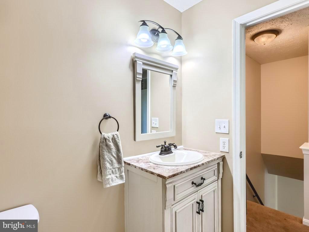 SOUTH HAMPTON - Residential