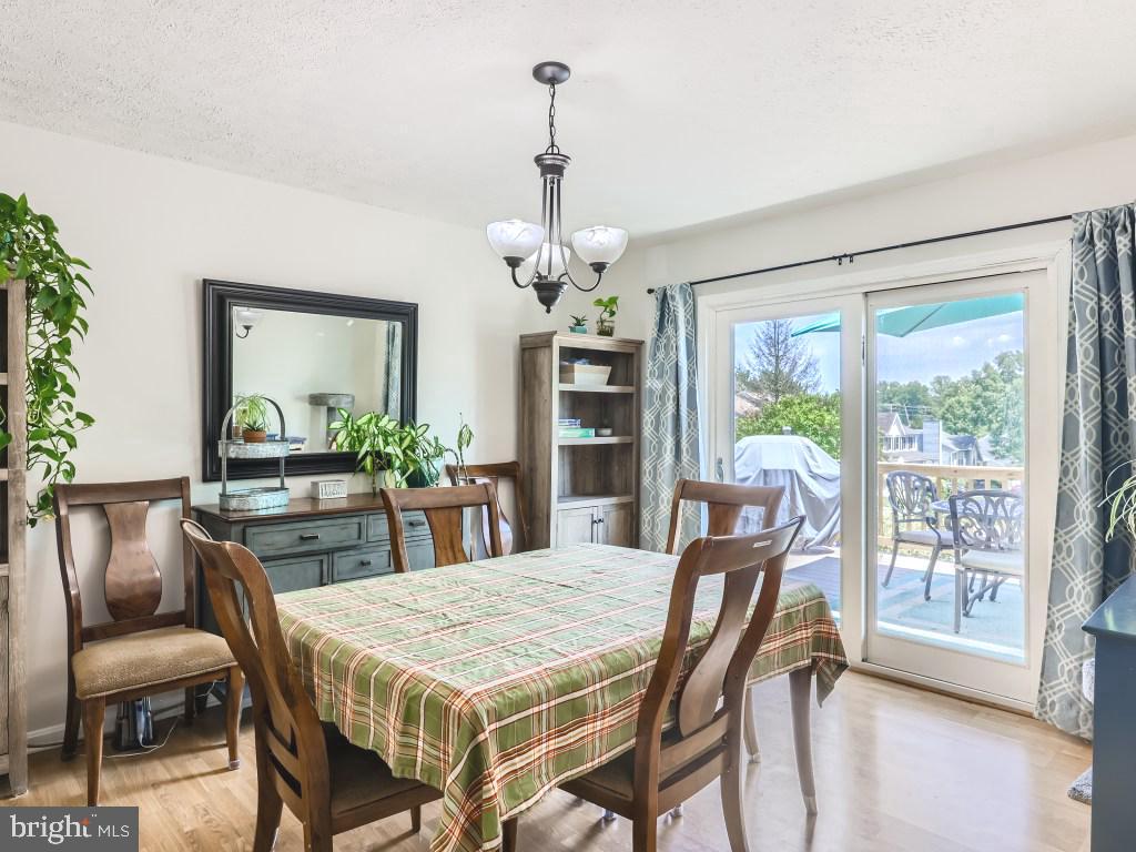 SOUTH HAMPTON - Residential