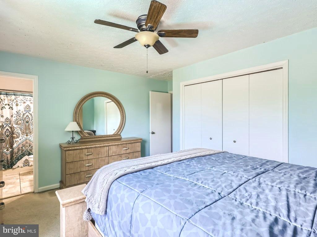 SOUTH HAMPTON - Residential