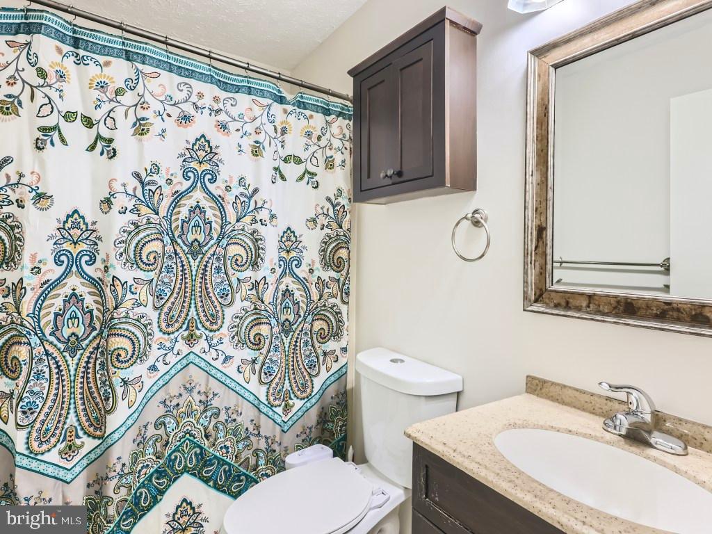 SOUTH HAMPTON - Residential