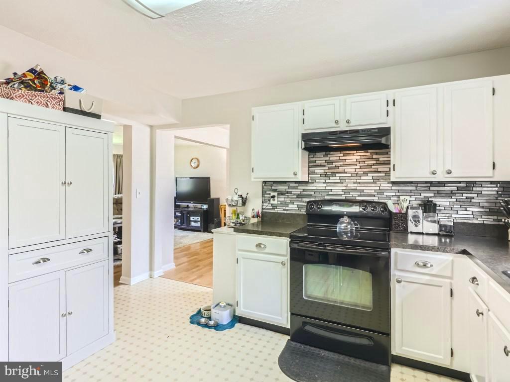 SOUTH HAMPTON - Residential