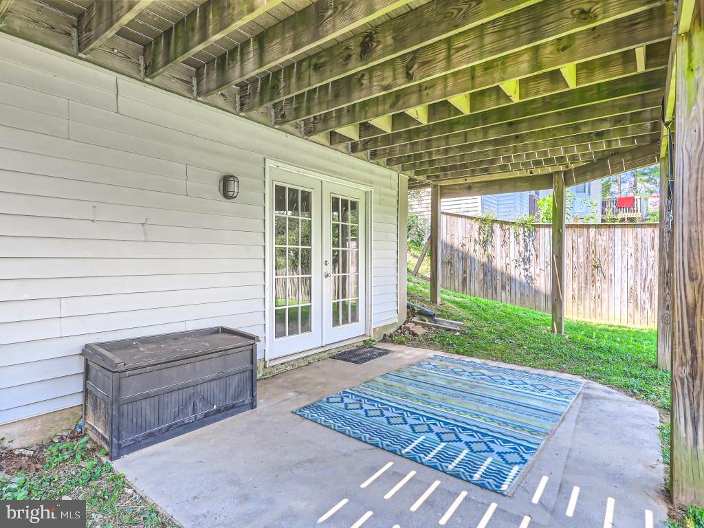 SOUTH HAMPTON - Residential