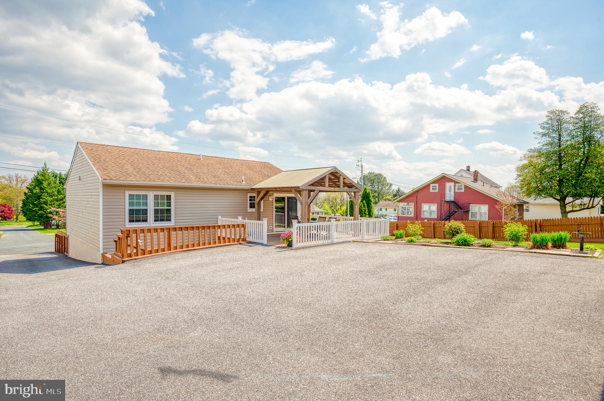 CHERRY HEIGHTS - Residential