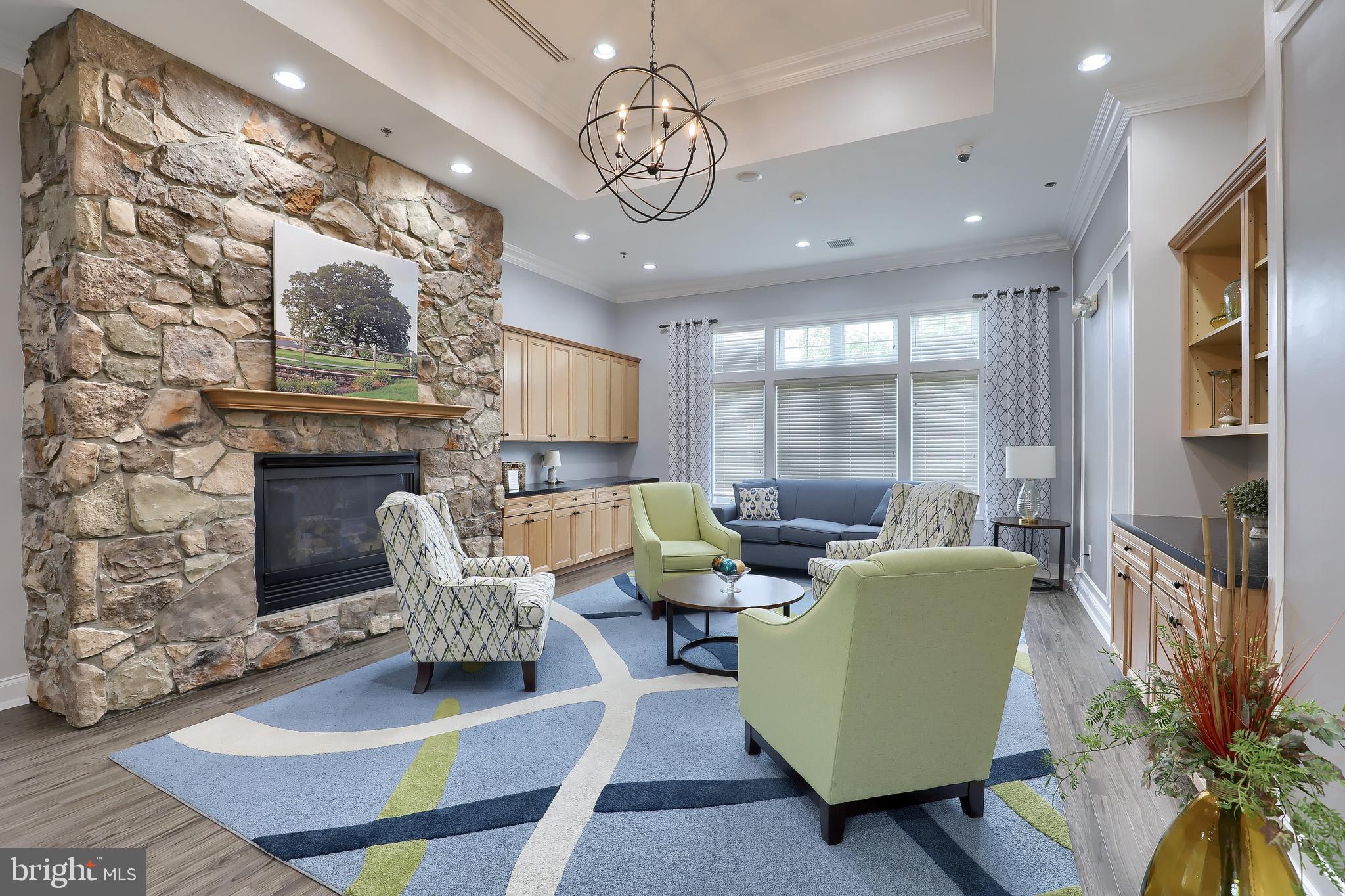 VILLAGE GRANDE - Residential