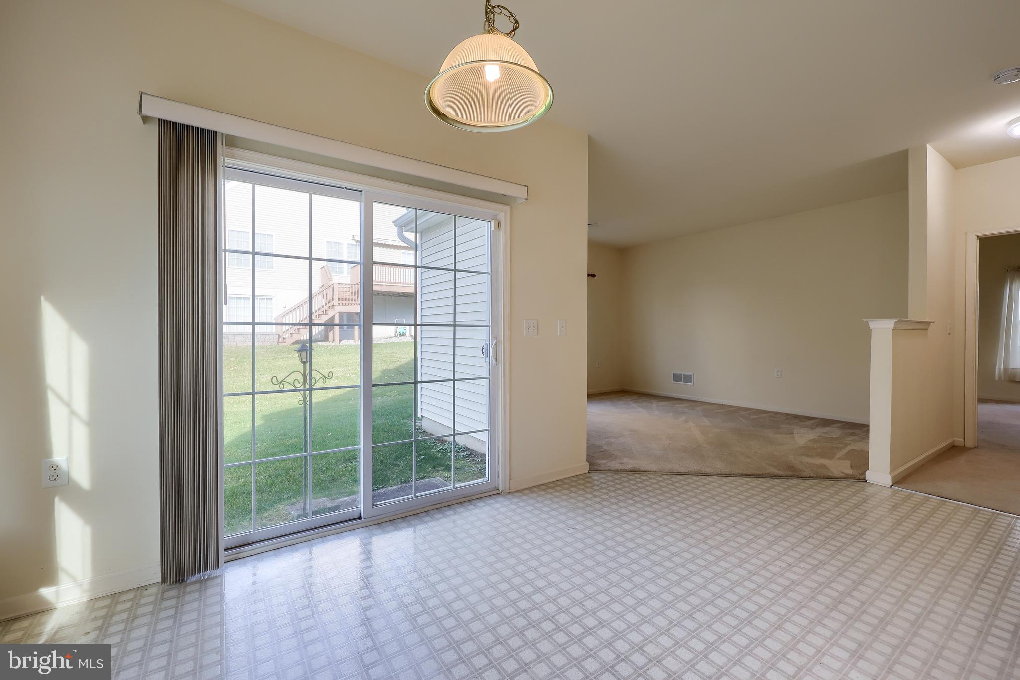 VILLAGE GRANDE - Residential