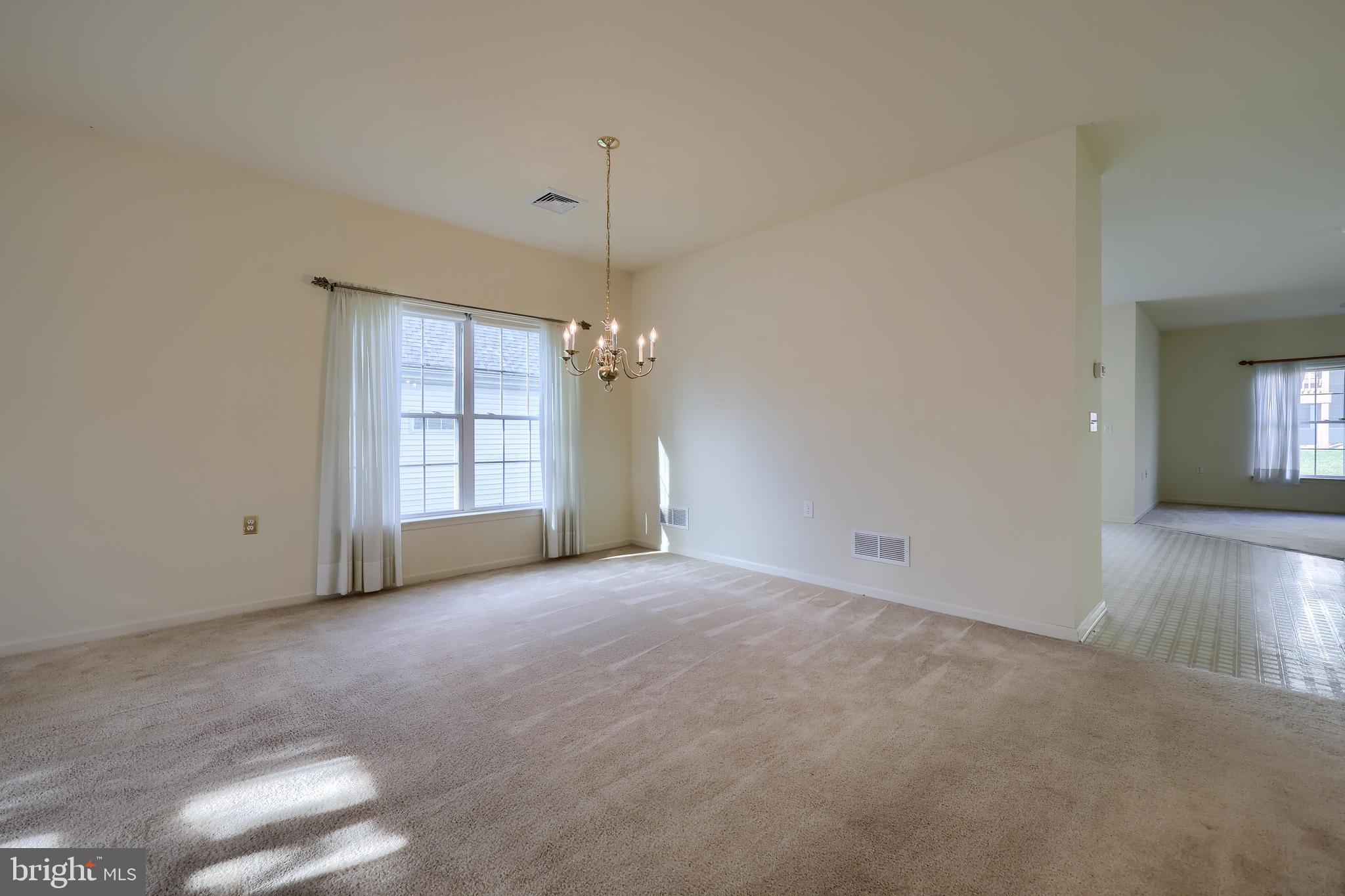 VILLAGE GRANDE - Residential