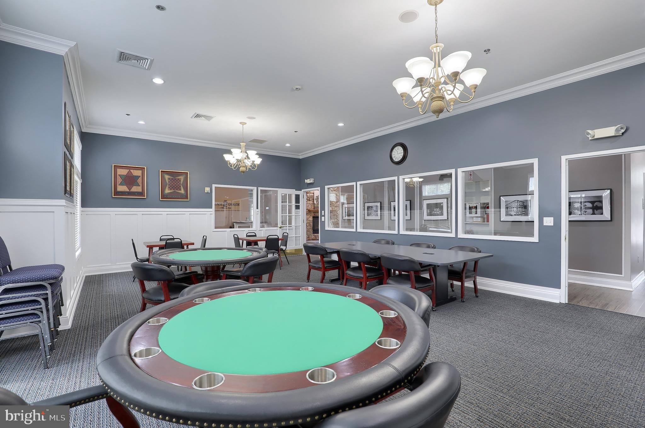 VILLAGE GRANDE - Residential