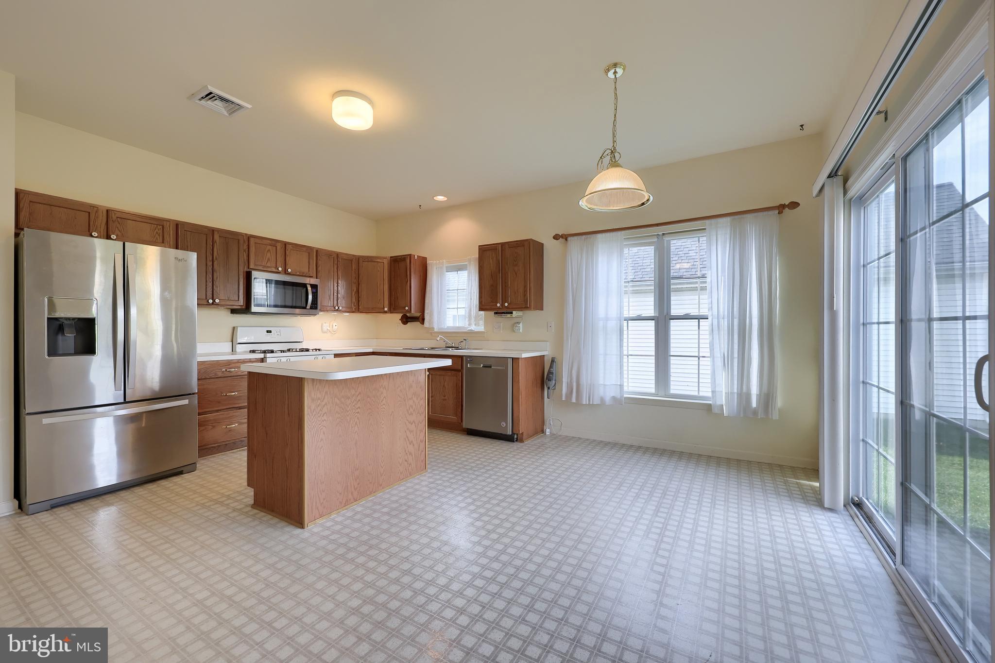 VILLAGE GRANDE - Residential