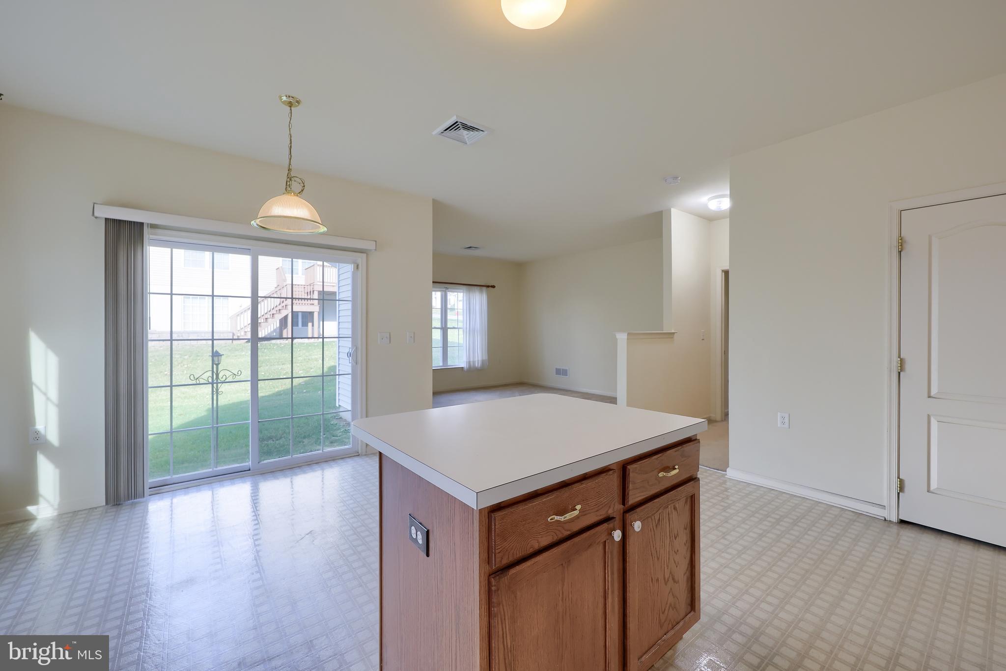 VILLAGE GRANDE - Residential