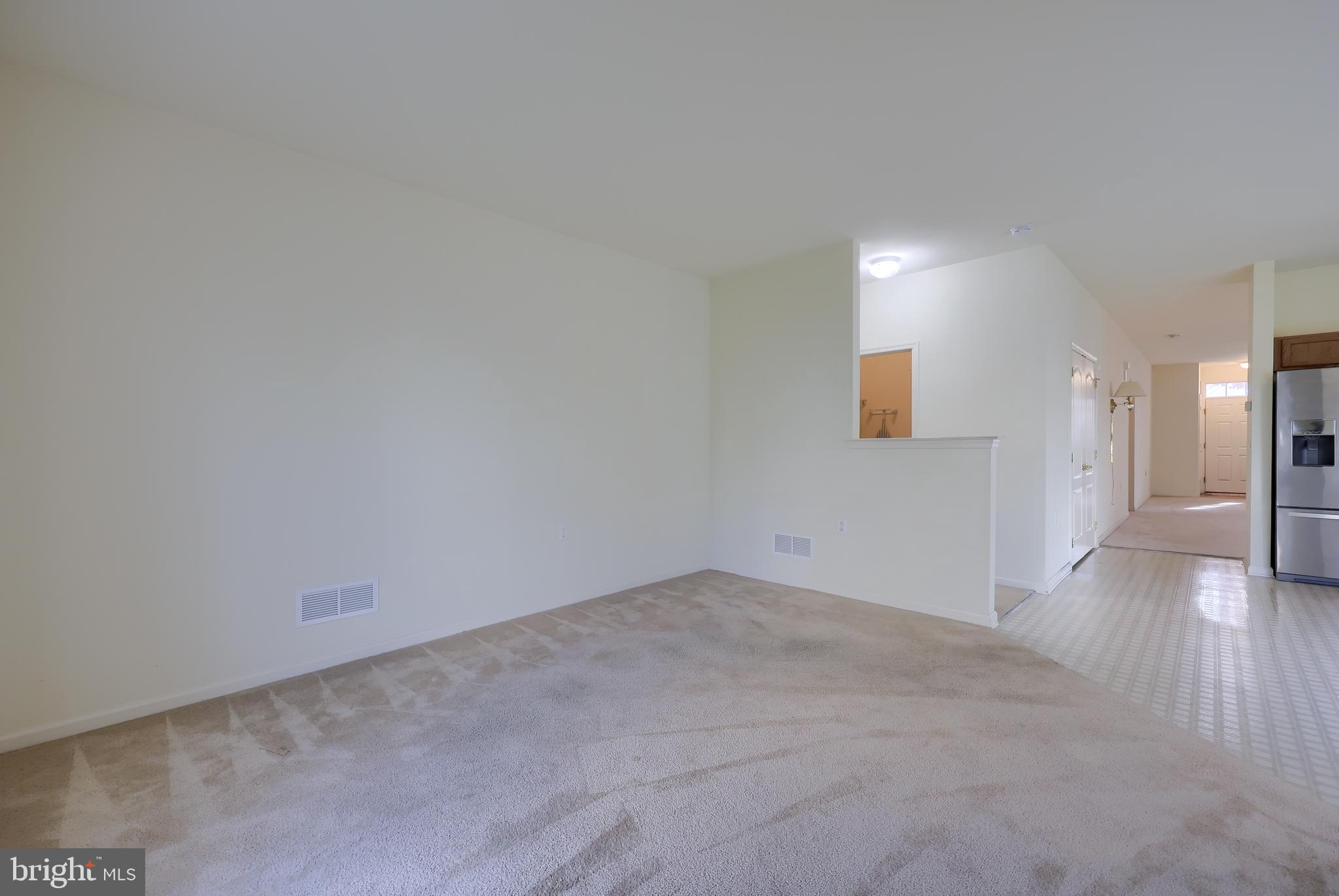 VILLAGE GRANDE - Residential