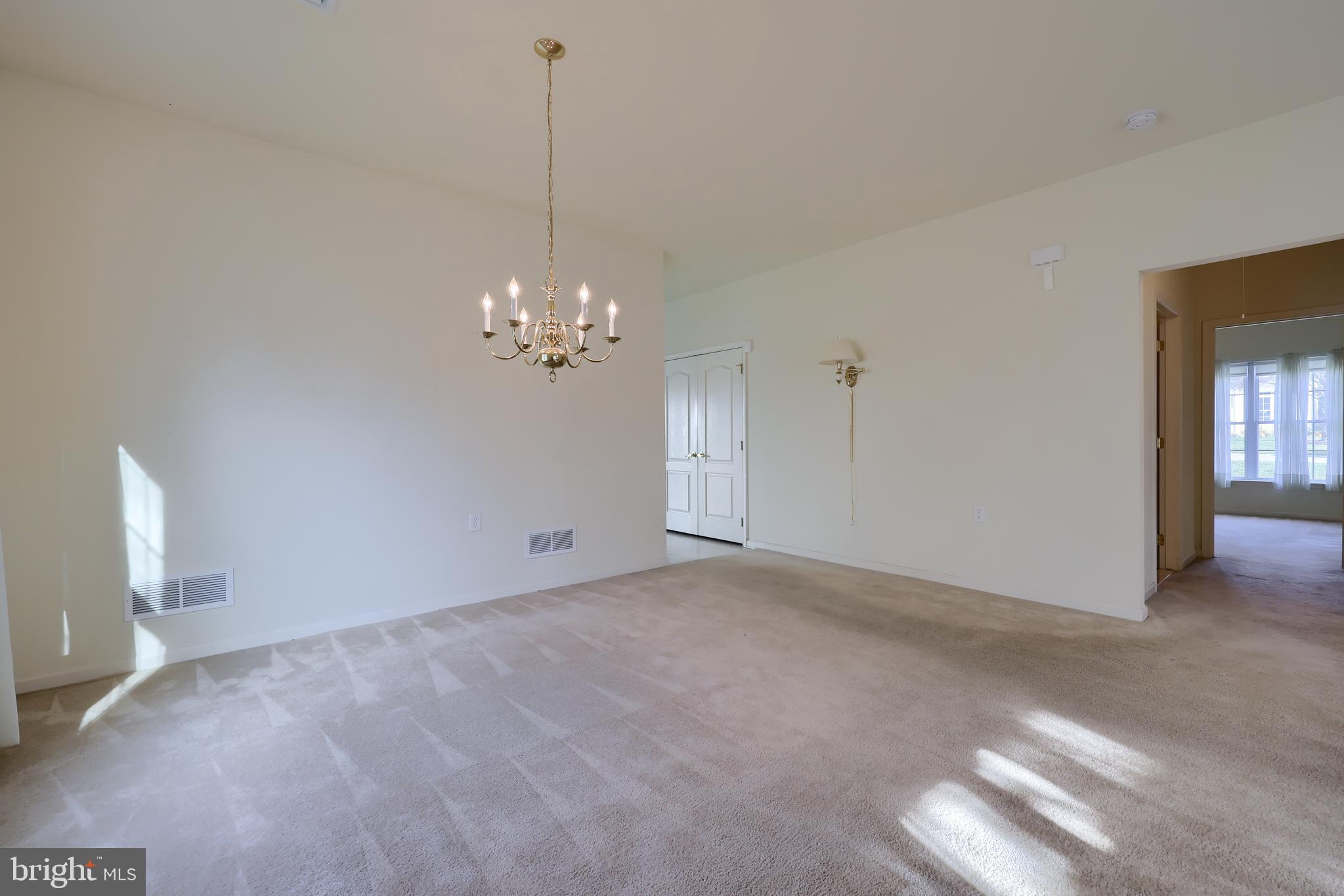 VILLAGE GRANDE - Residential