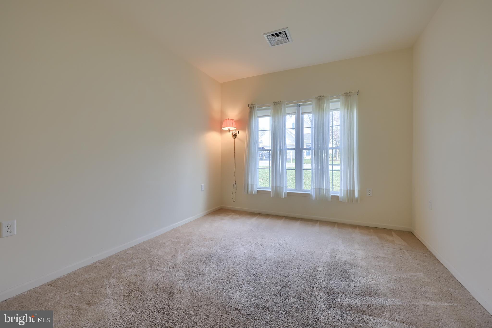 VILLAGE GRANDE - Residential