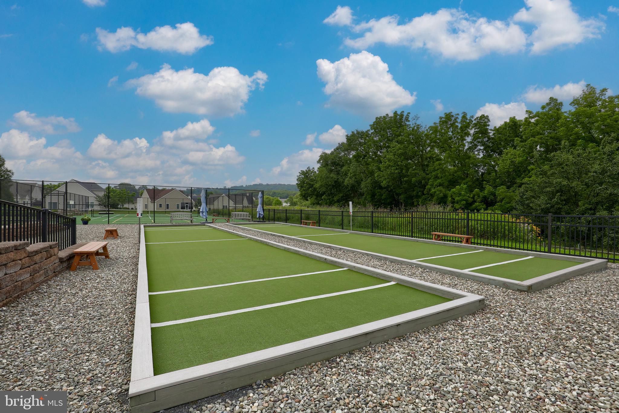 VILLAGE GRANDE - Residential