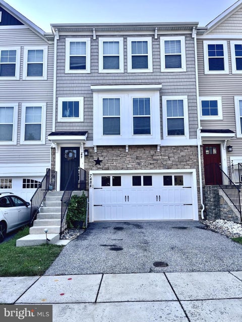 Townhouse For Sale - 7484 Ashmore Avenue<br/> GLEN BURNIE, MD 21060