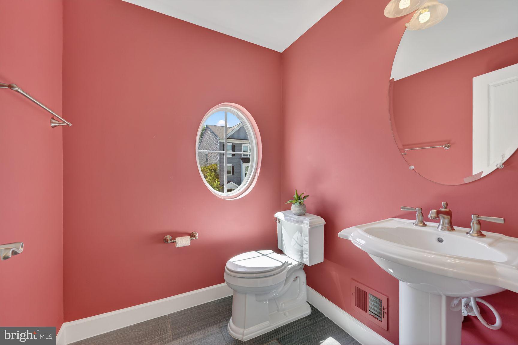 BRADLEY SQUARE - Residential