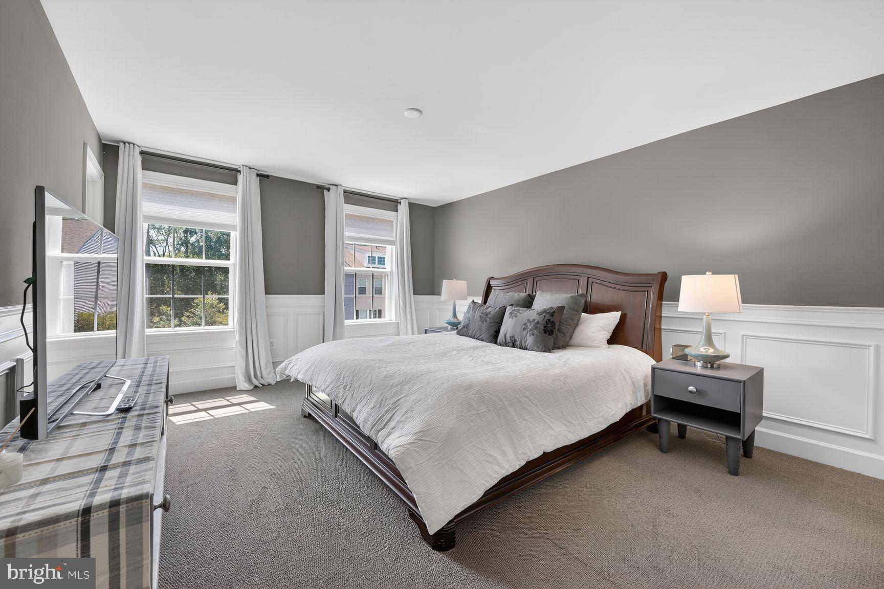 BRADLEY SQUARE - Residential