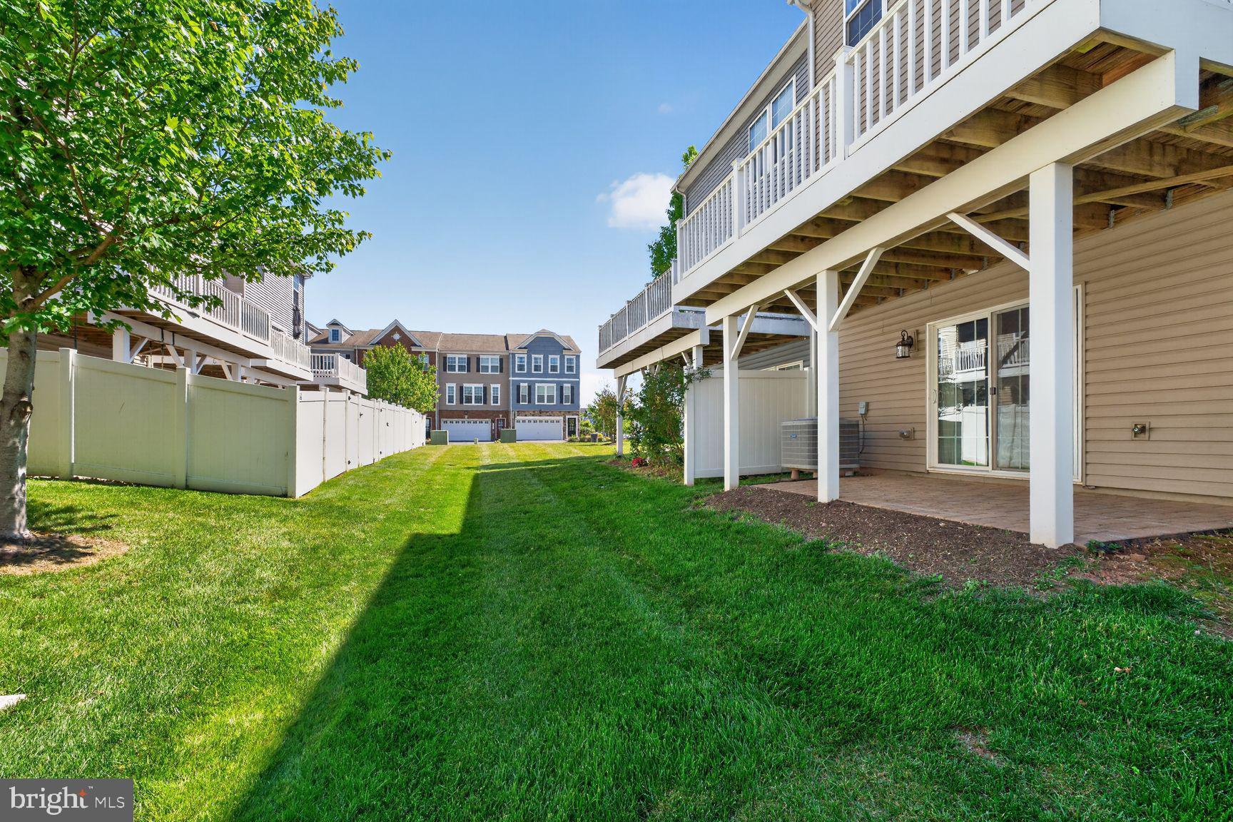 BRADLEY SQUARE - Residential