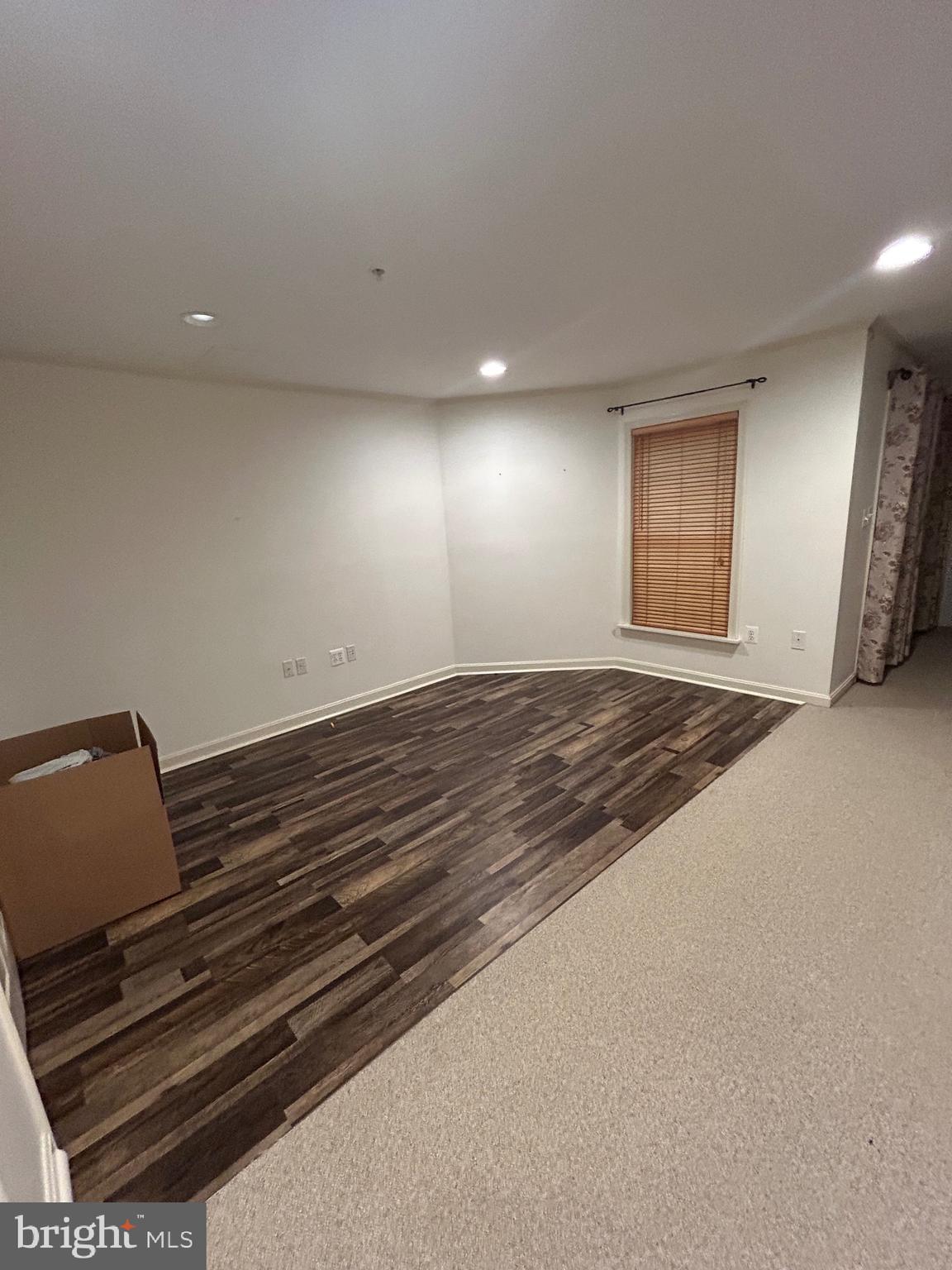 SEVEN OAKS - Residential Lease