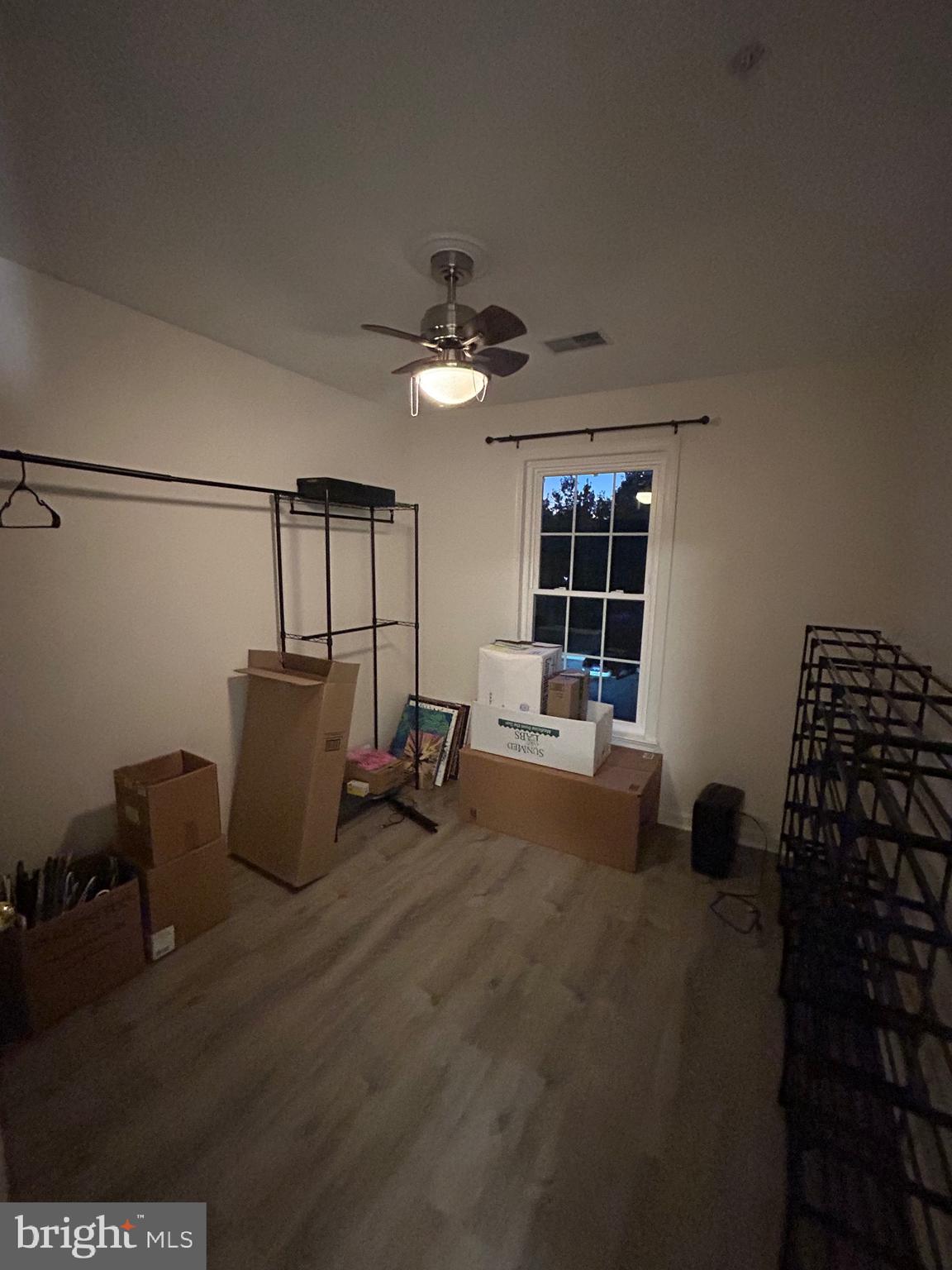 SEVEN OAKS - Residential Lease