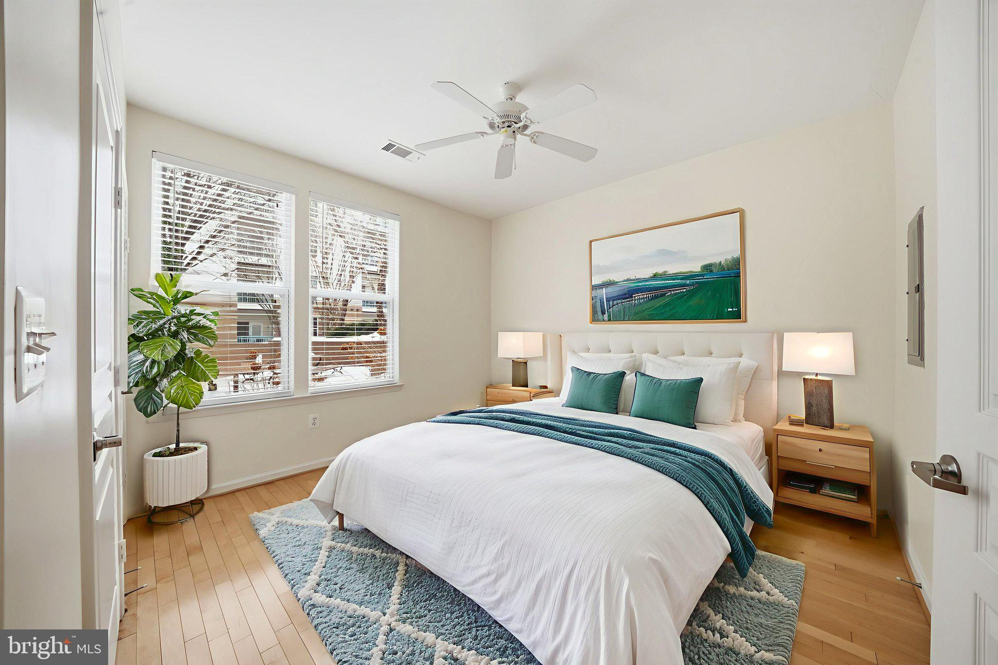 SAVOY AT RESTON TOWN CENTER - Residential