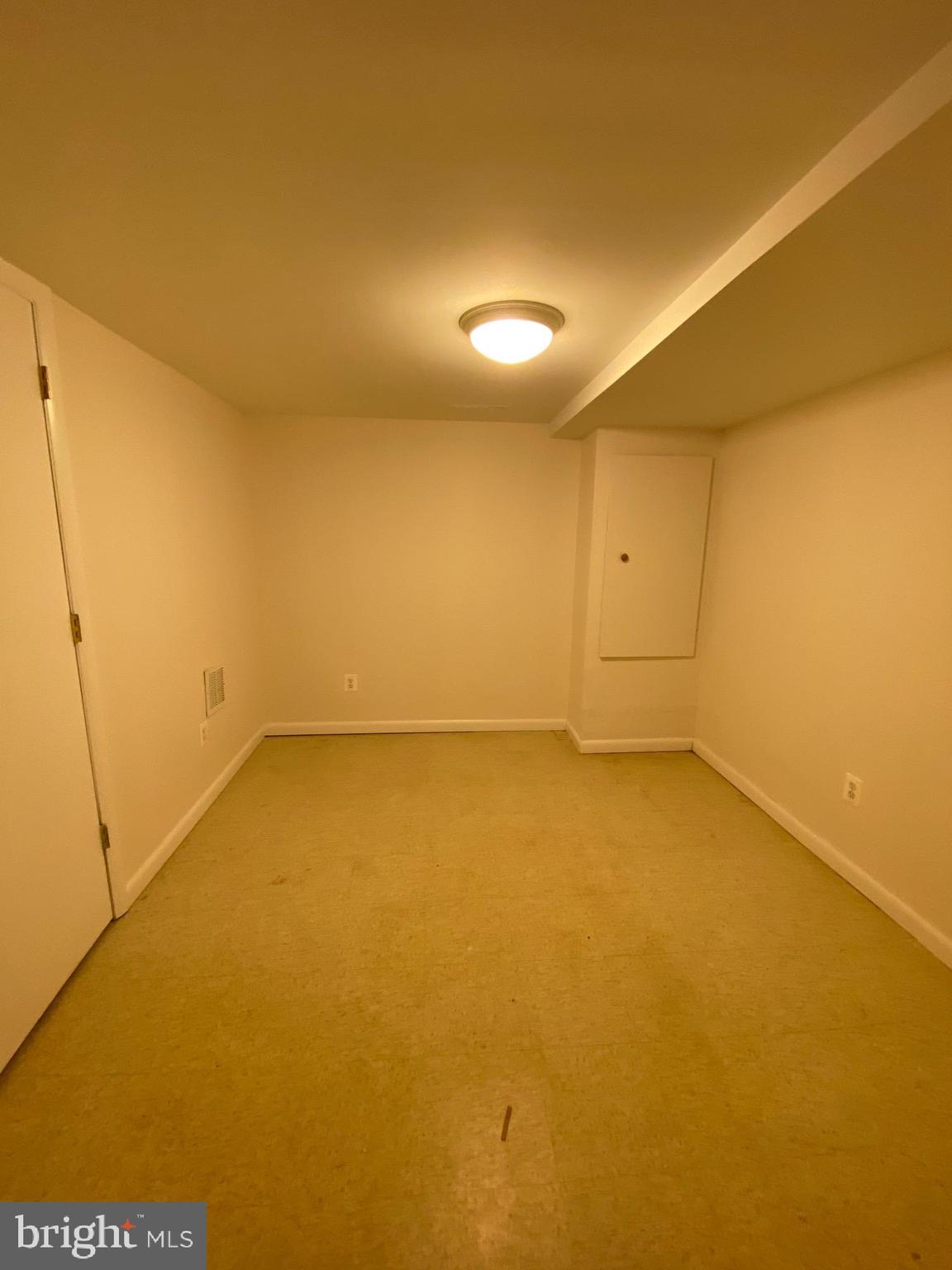 NORTH POINT VILLAGE - Residential Lease