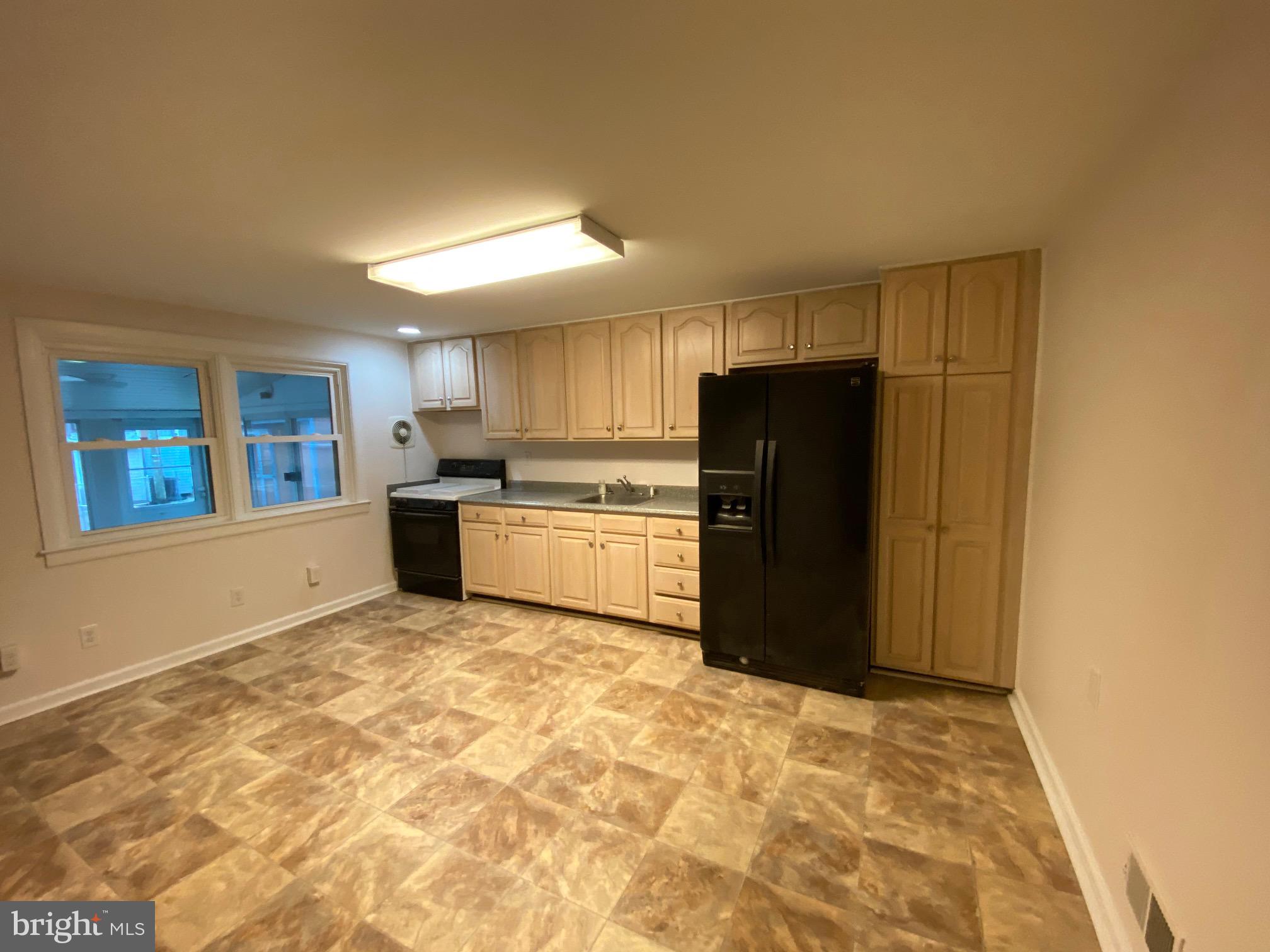 NORTH POINT VILLAGE - Residential Lease