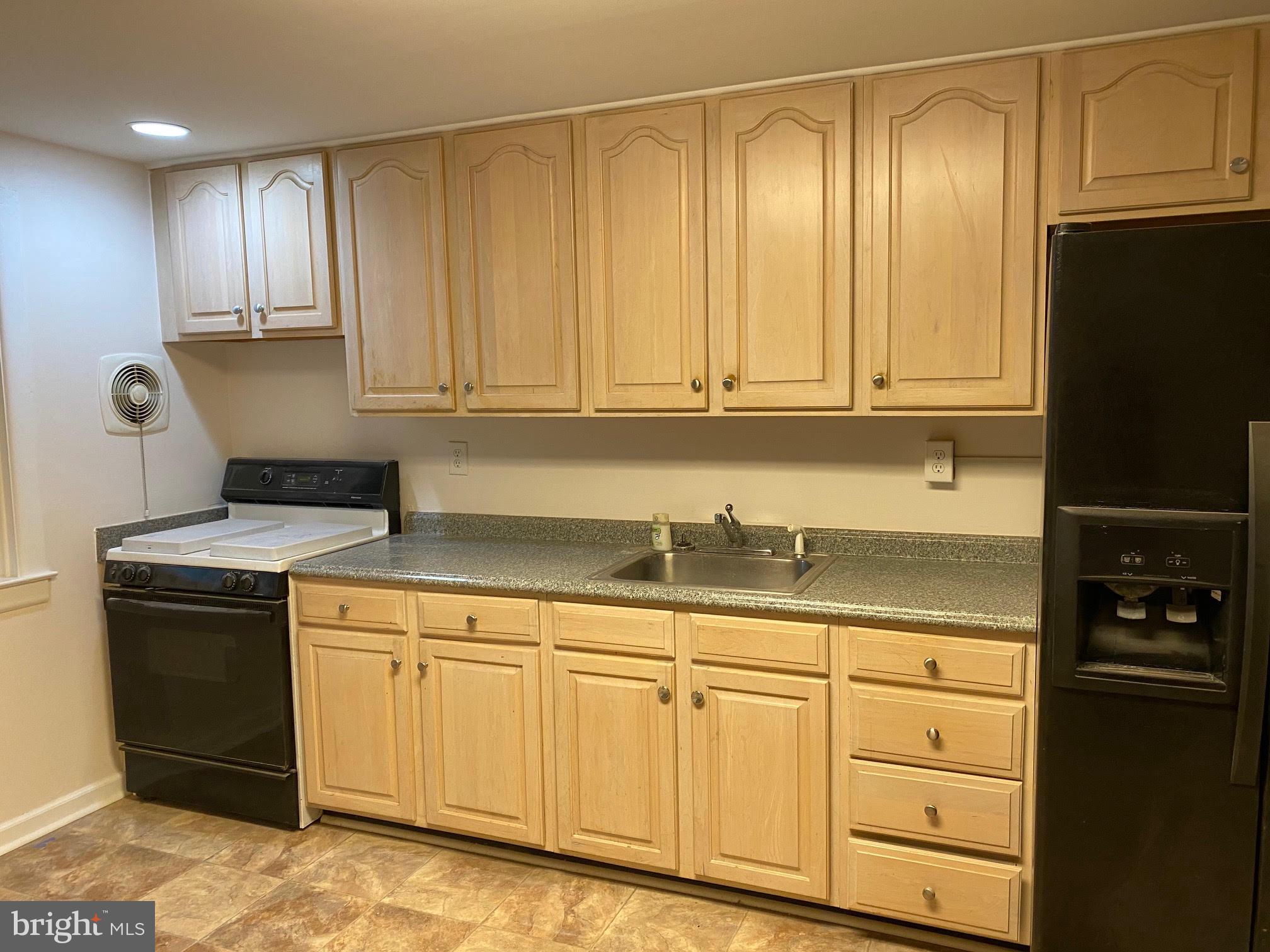 NORTH POINT VILLAGE - Residential Lease