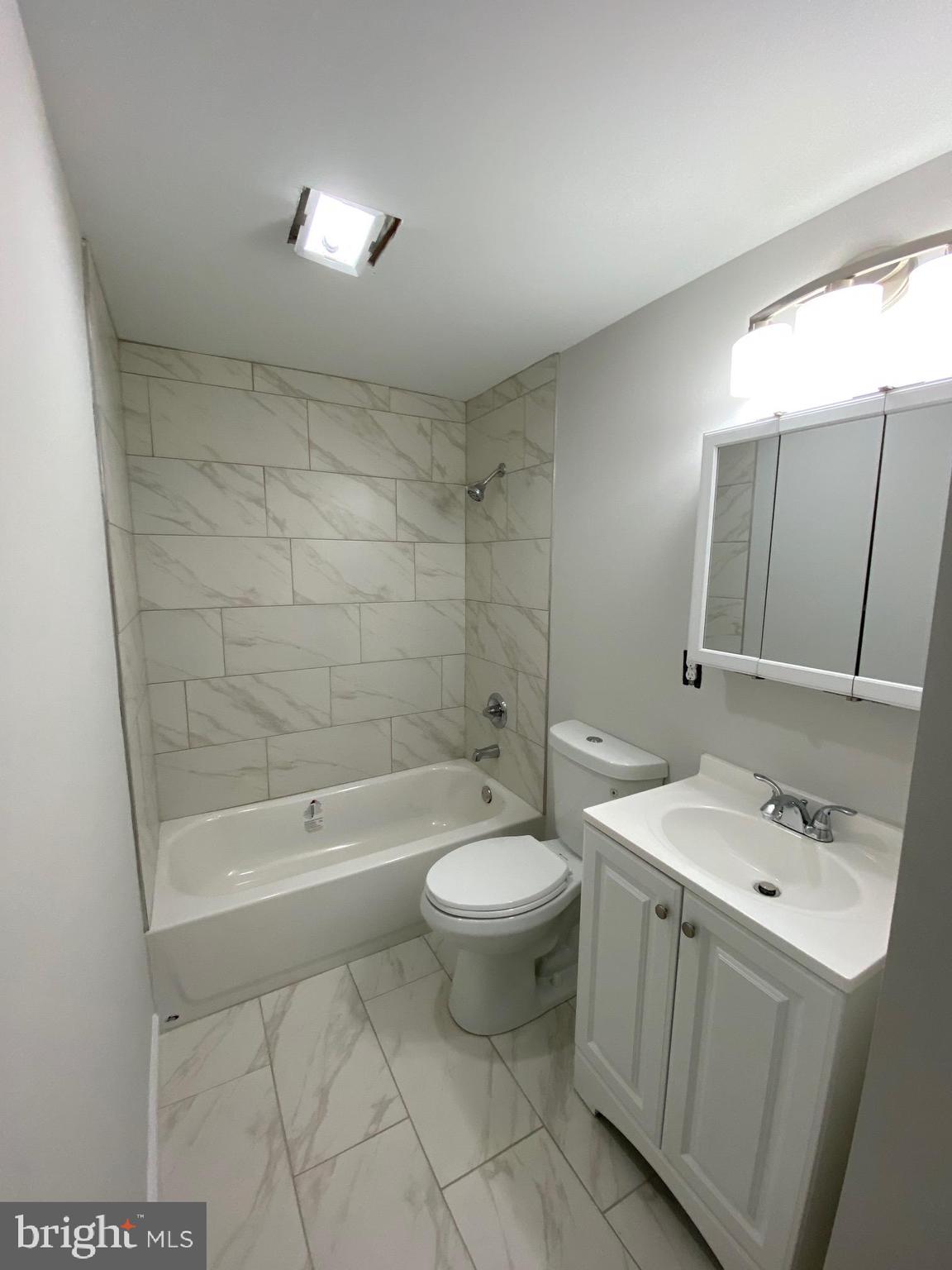 NORTH POINT VILLAGE - Residential Lease