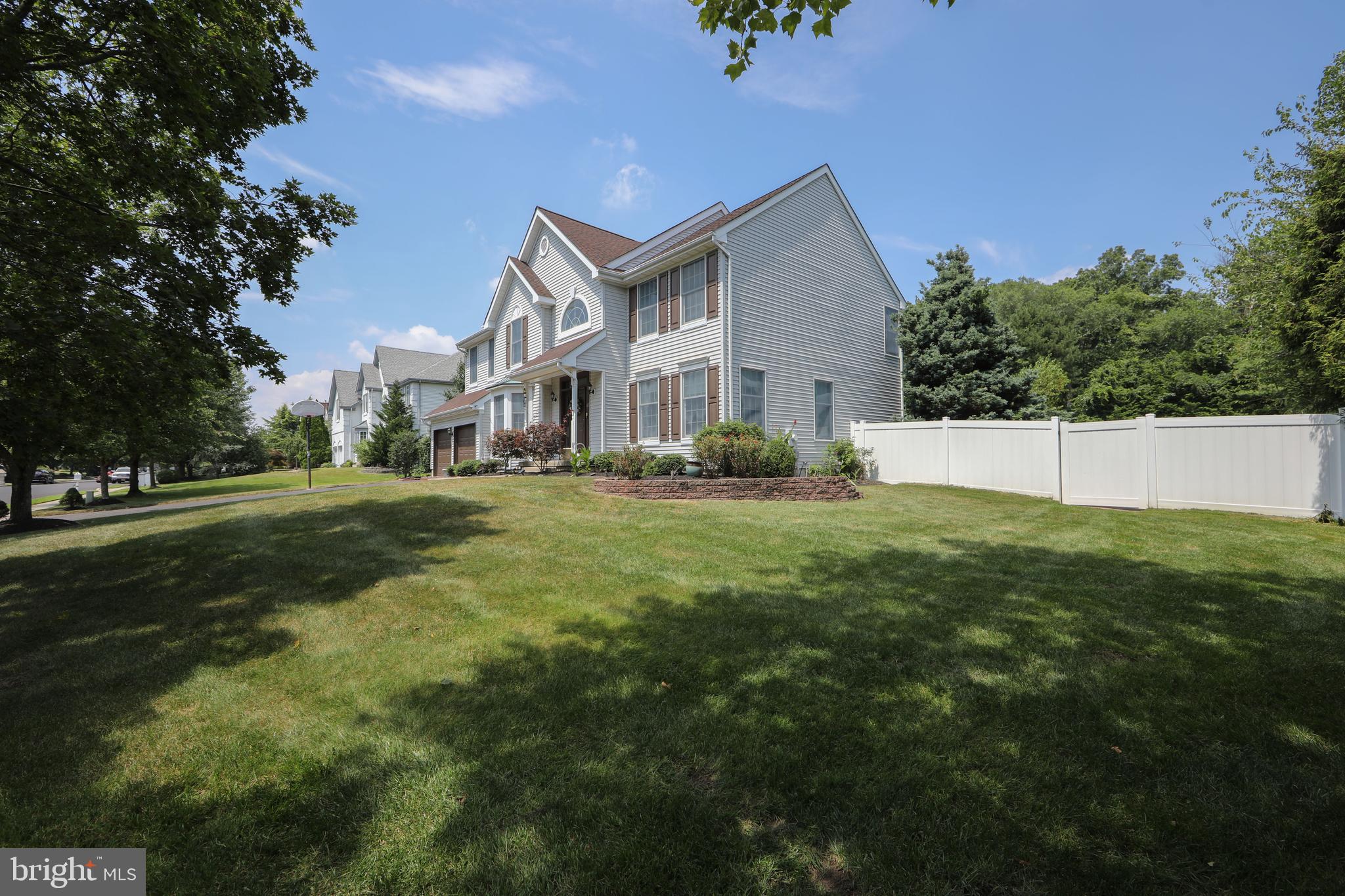 63 BROADACRE DRIVE