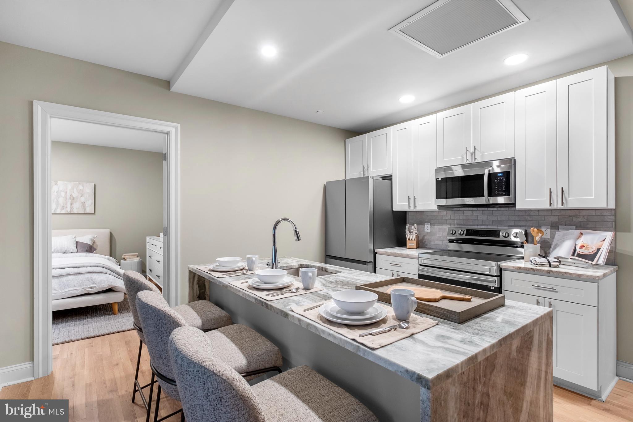 RITTENHOUSE SQUARE - Residential Lease