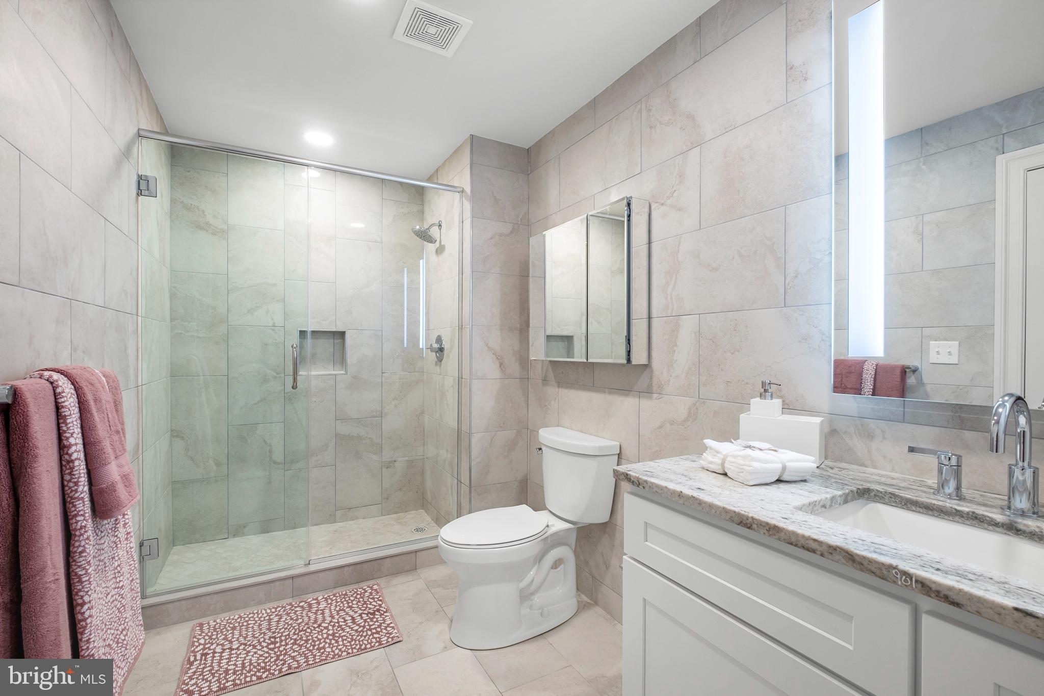 RITTENHOUSE SQUARE - Residential Lease