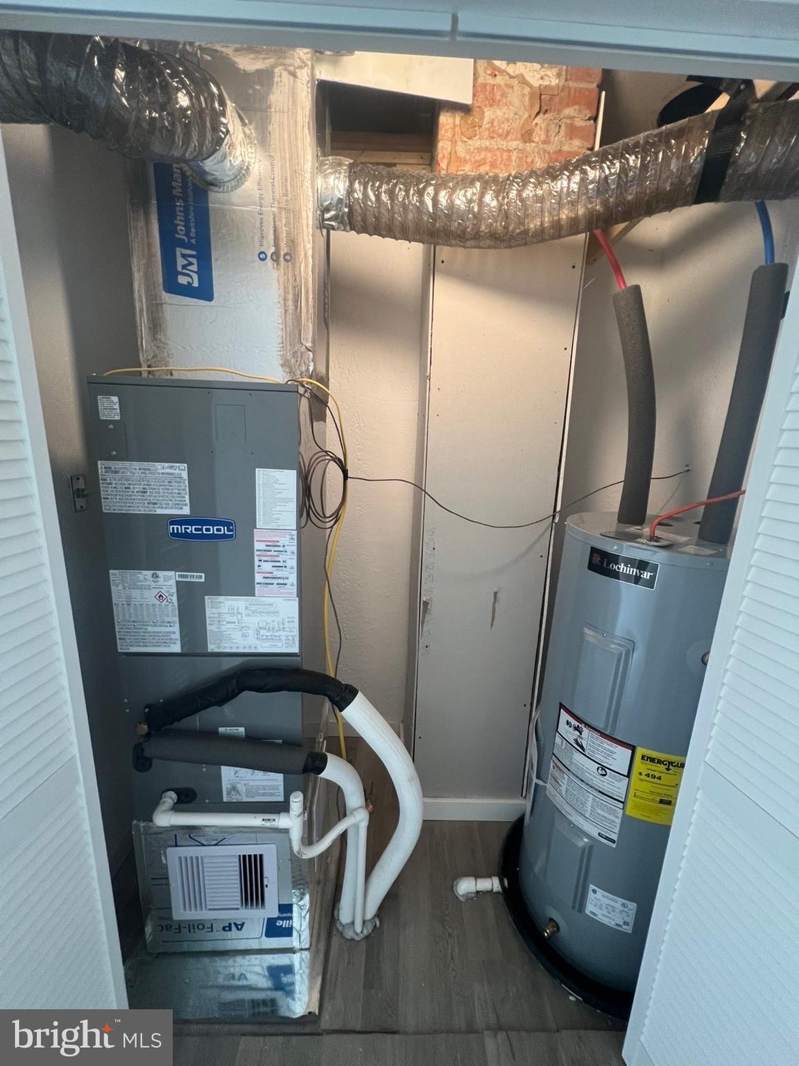 WHITE OAKS - Residential