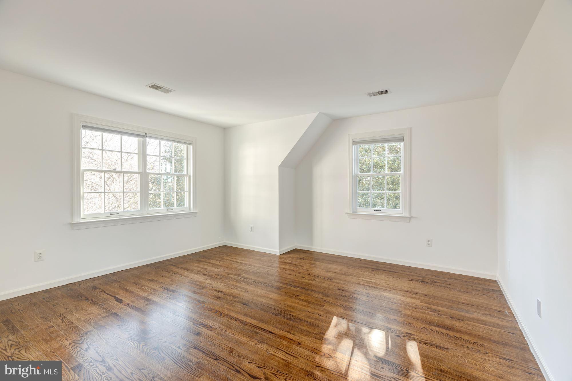 COUNTRYSIDE - Residential