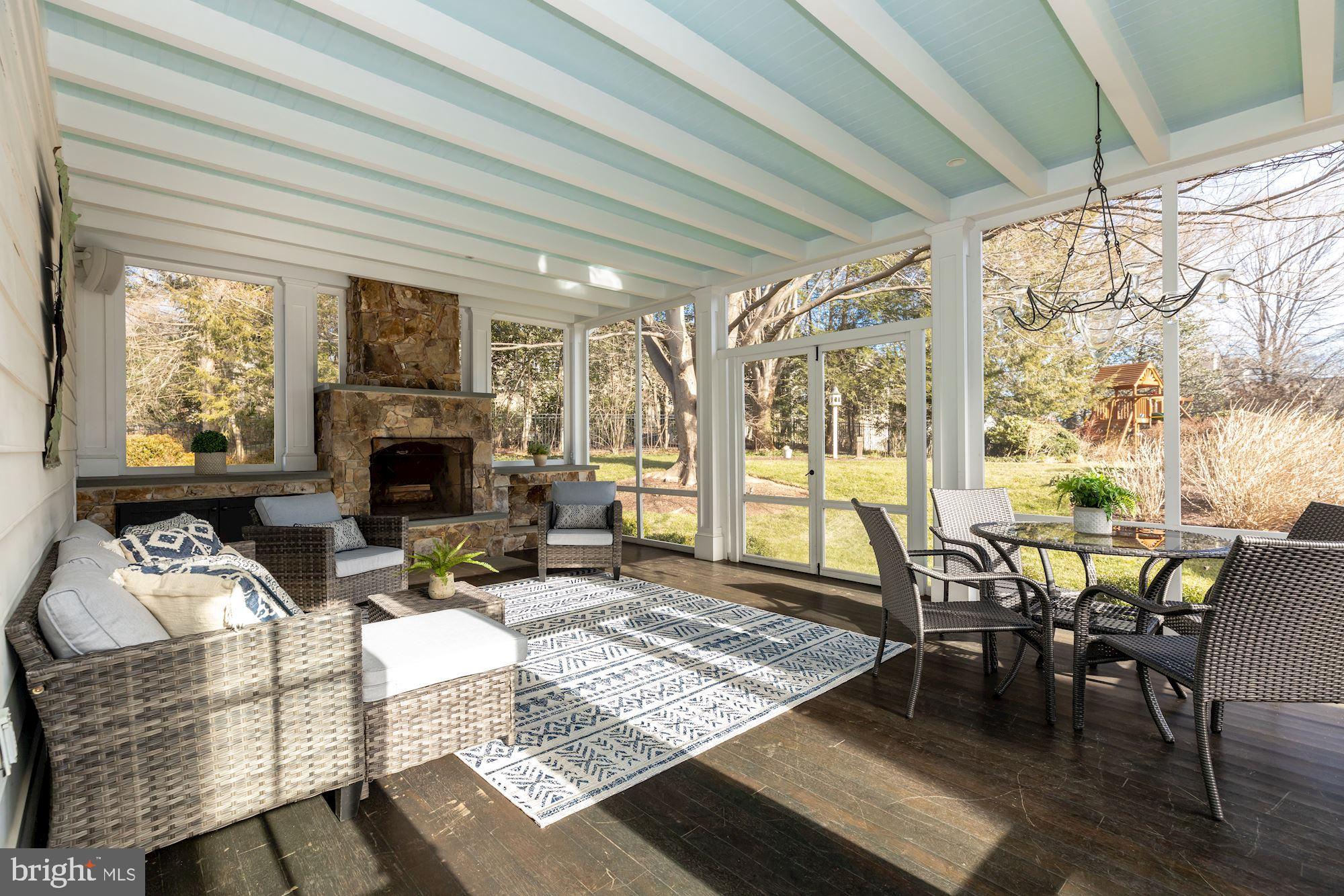 COUNTRYSIDE - Residential