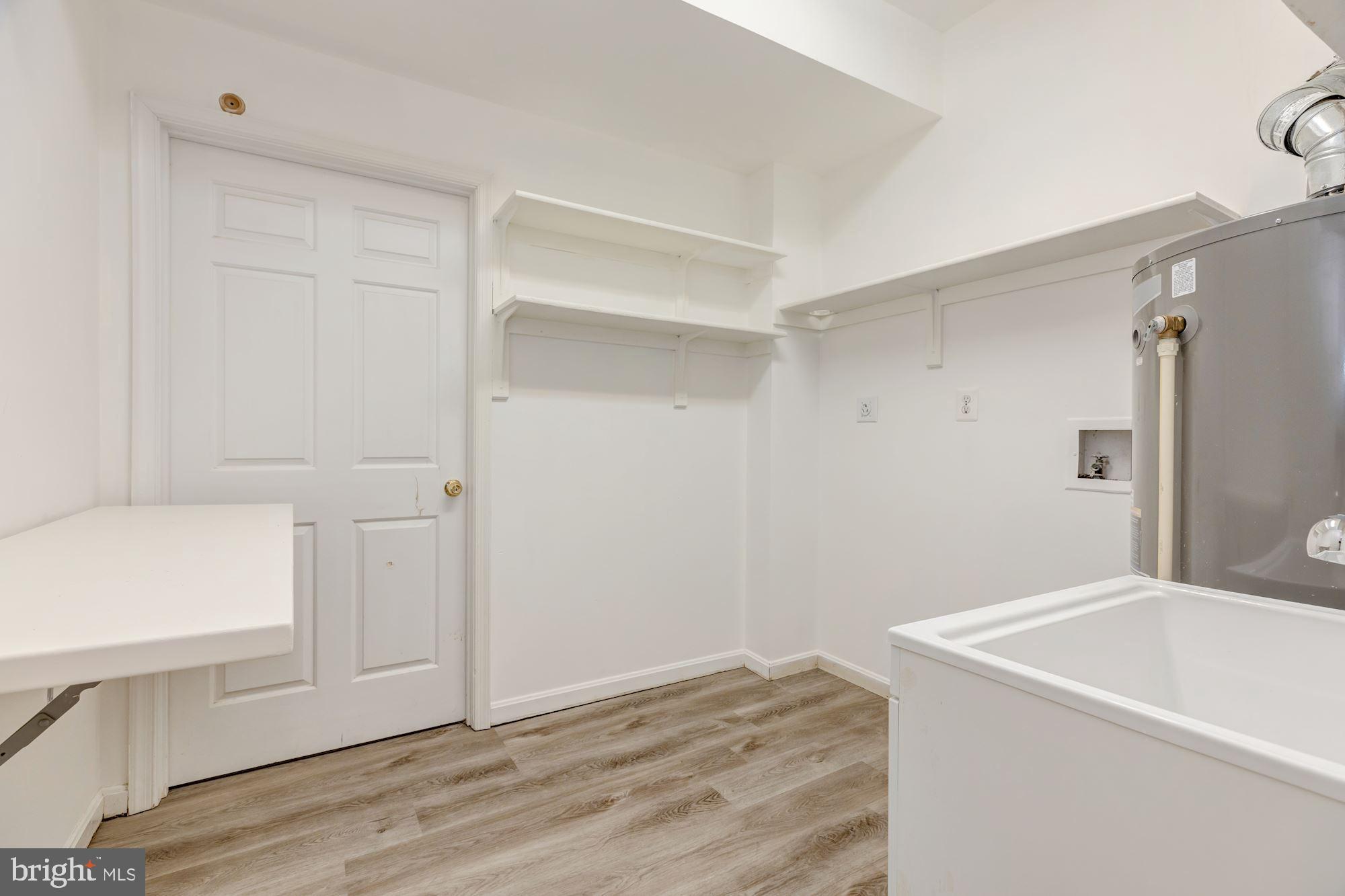 COUNTRYSIDE - Residential