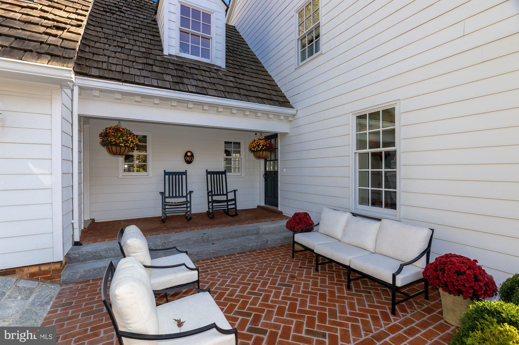 COUNTRYSIDE - Residential